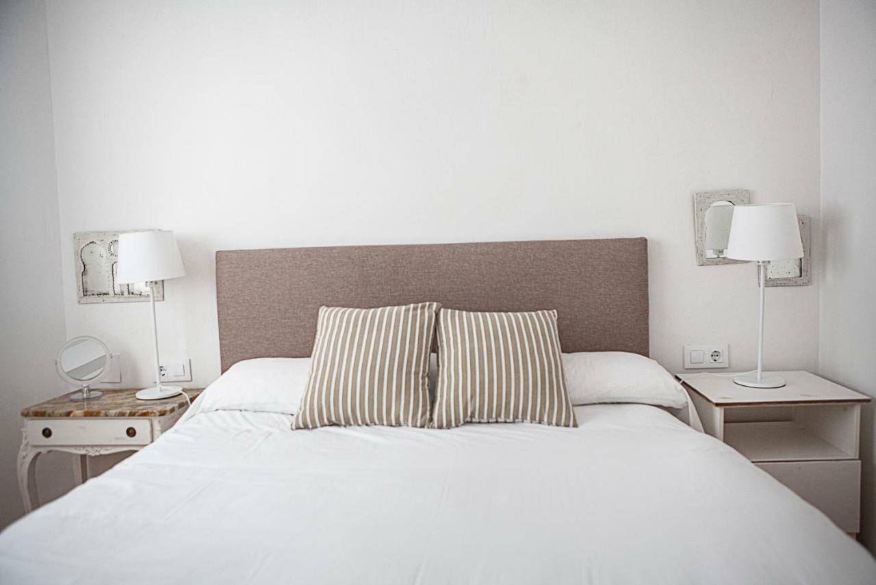 Apartamento Mendoza Севилья Экстерьер фото